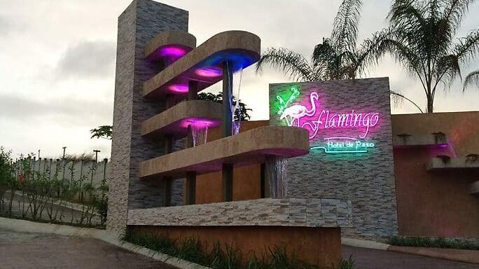 Flamingo Motel / Flamingo Hotel de Paso