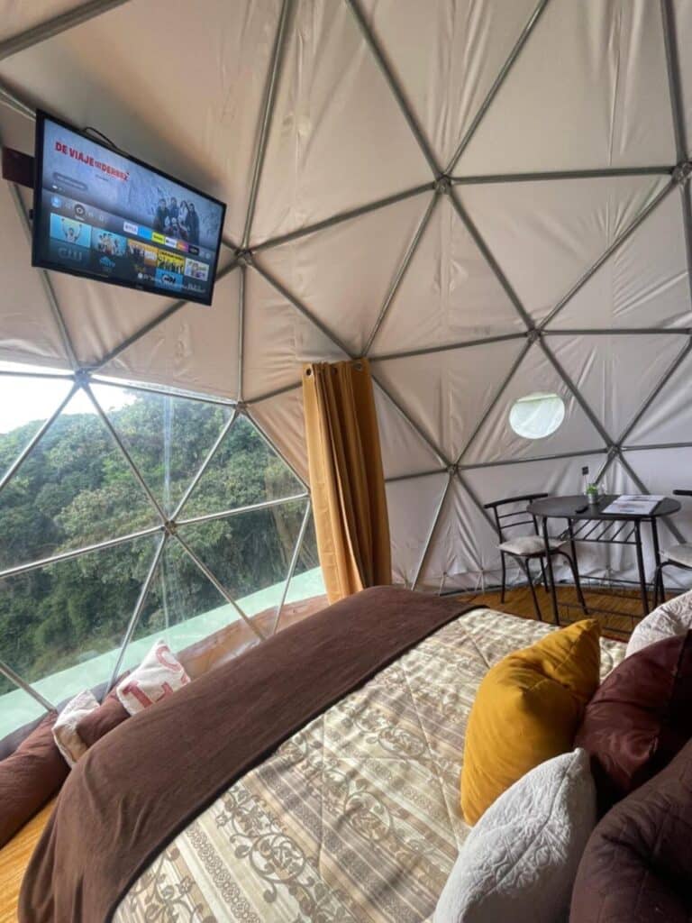 Poas Volcano Observatory Lodge & Glamping
